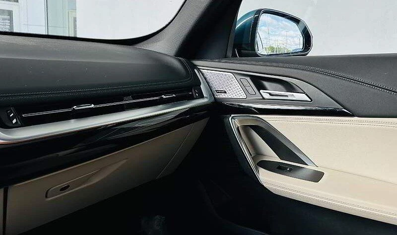 2023 BMW U11/U12 X1 - Image 10 of 20