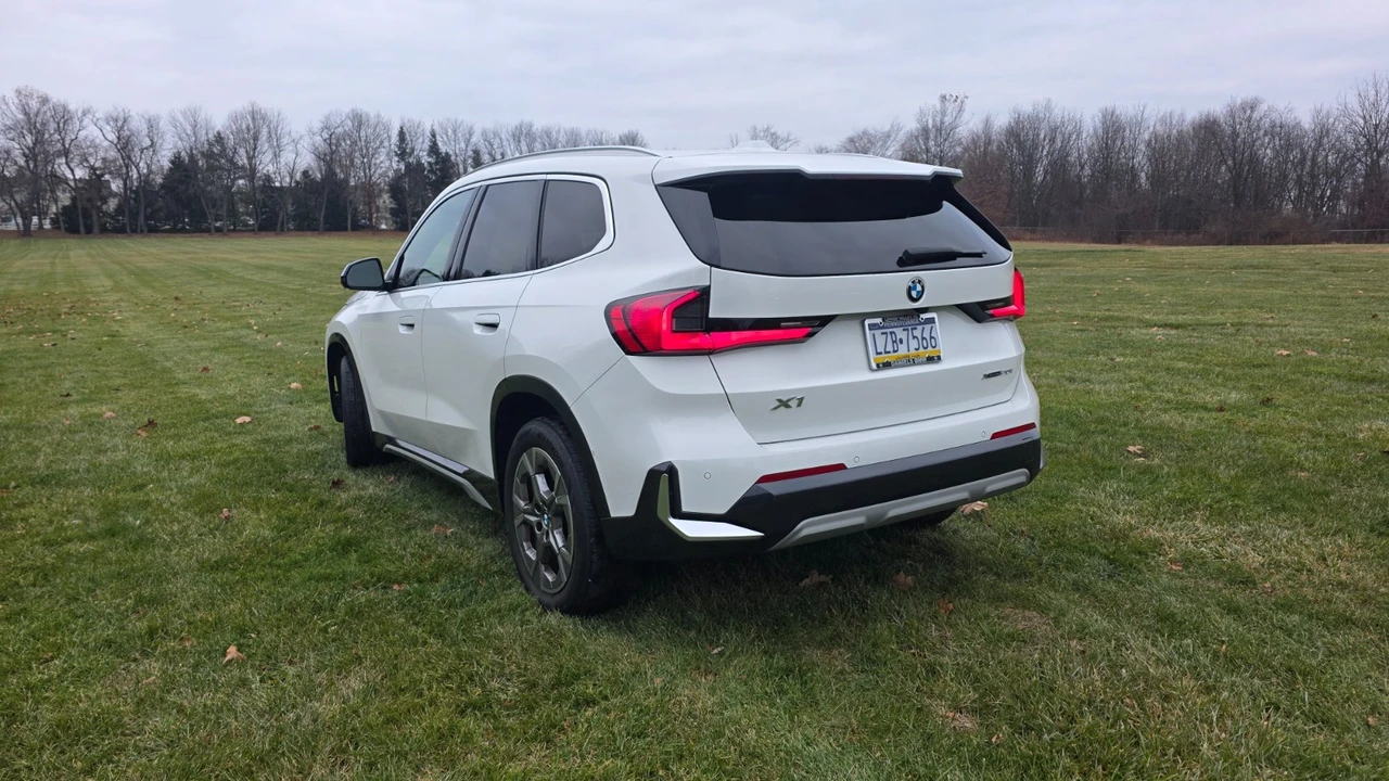 2023 BMW U11/U12 X1 - Image 7 of 21
