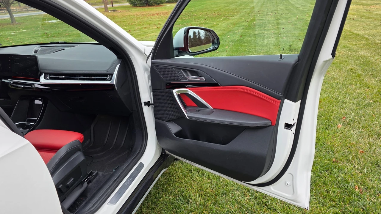 2023 BMW U11/U12 X1 - Image 17 of 21
