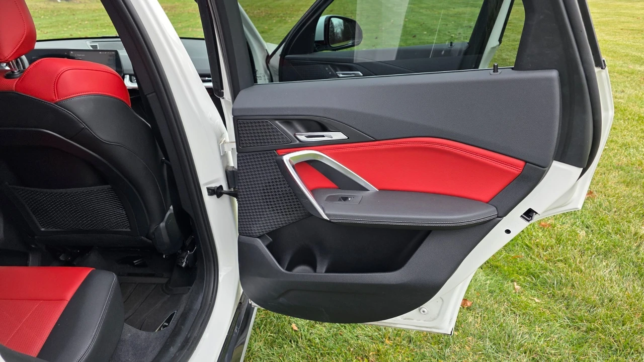 2023 BMW U11/U12 X1 - Image 16 of 21