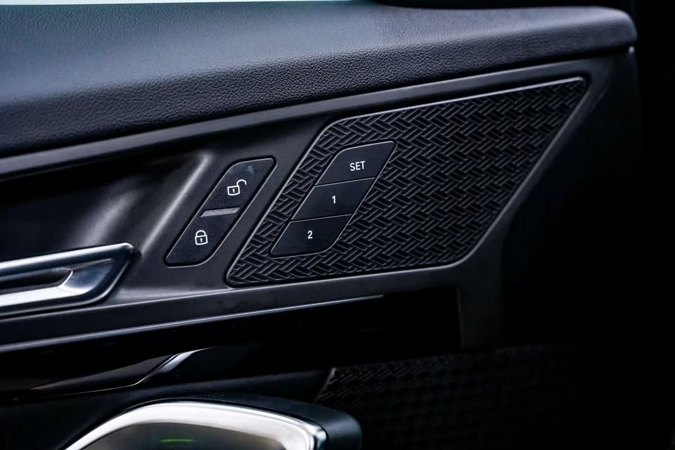 2023 BMW U11/U12 X1 - Image 17 of 20