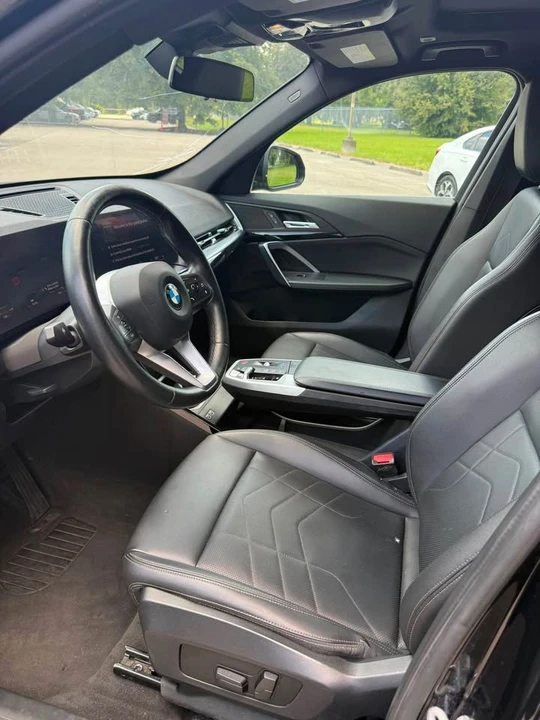 2023 BMW X1 - Image 5 of 11
