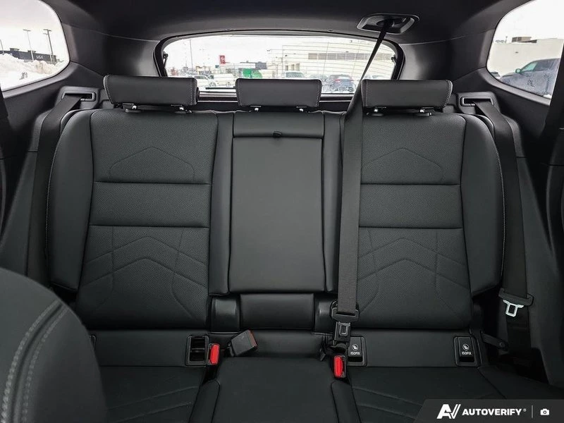 2023 BMW U11/U12 X1 - Image 11 of 20
