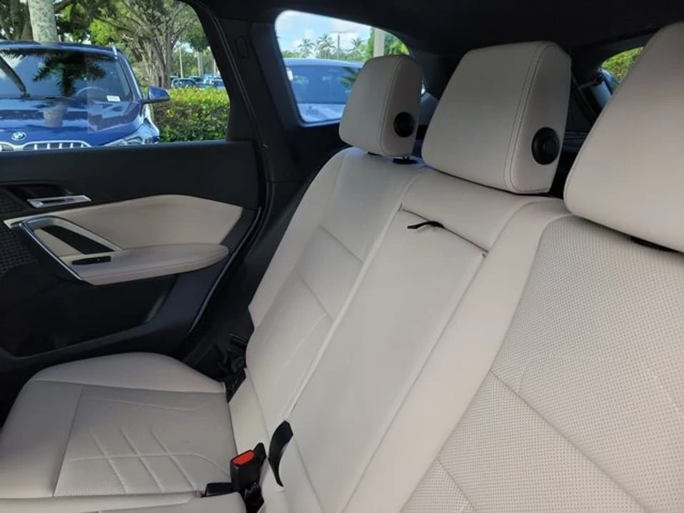 2023 BMW U11/U12 X1 - Image 5 of 10