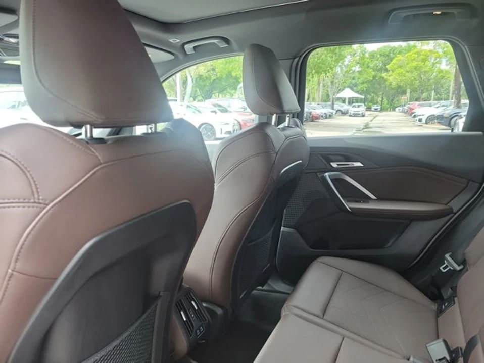 2023 BMW U11/U12 X1 - Image 7 of 10