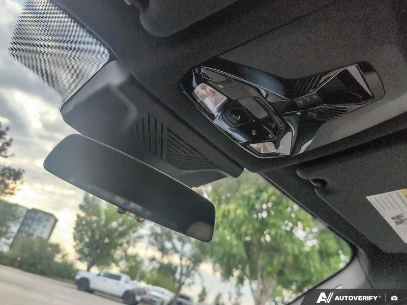 2023 BMW U11/U12 X1 - Image 16 of 20