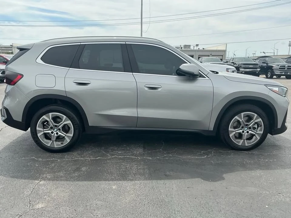 2023 BMW U11/U12 X1 - Image 2 of 11