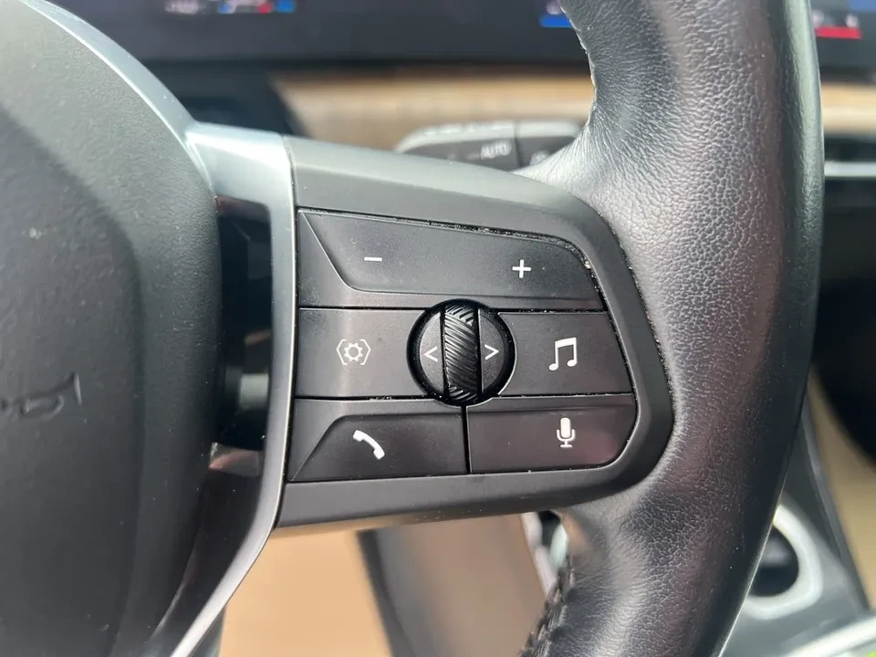 2023 BMW U11/U12 X1 - Image 10 of 16