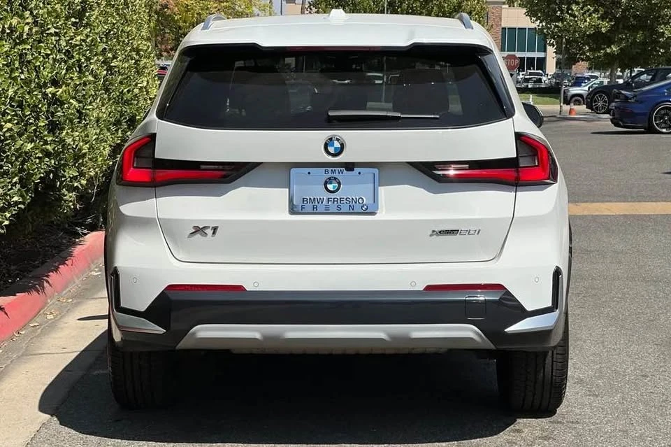 2023 BMW U11/U12 X1 - Image 3 of 9
