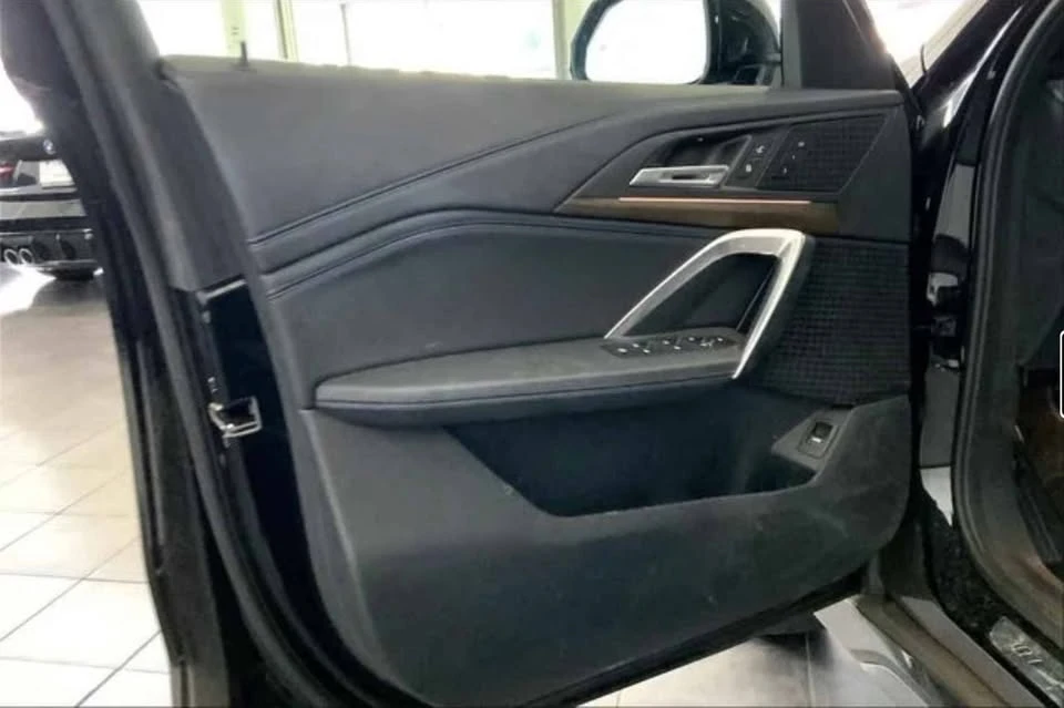 2023 BMW U11/U12 X1 - Image 10 of 14