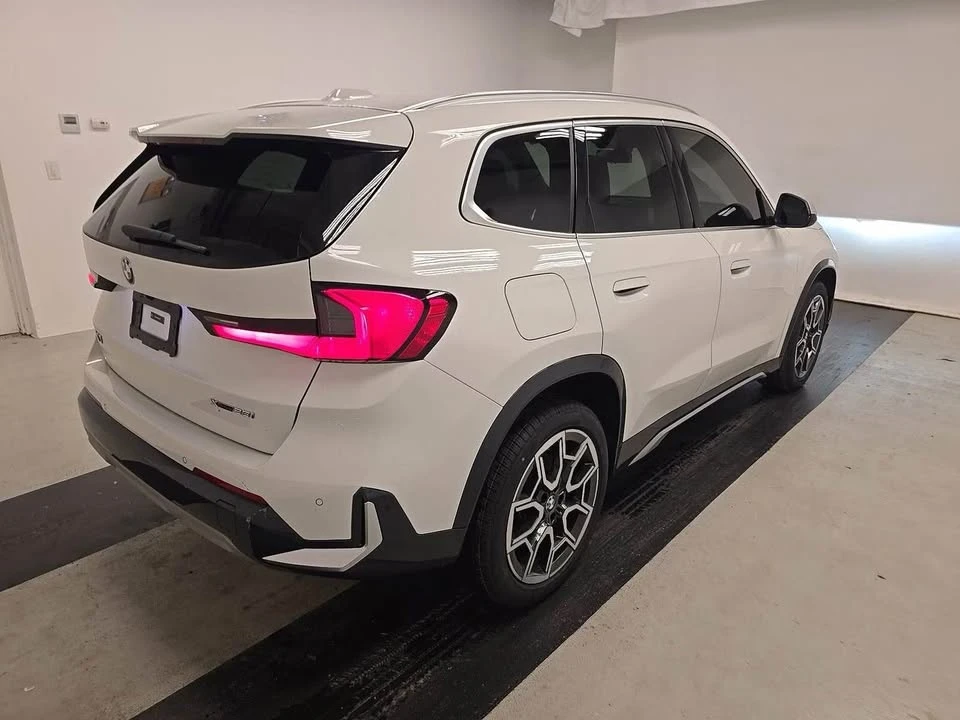 2023 BMW U11/U12 X1 - Image 2 of 9