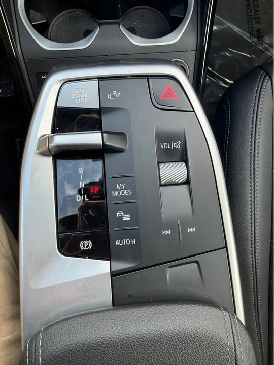 2023 BMW U11/U12 X1 - Image 2 of 20