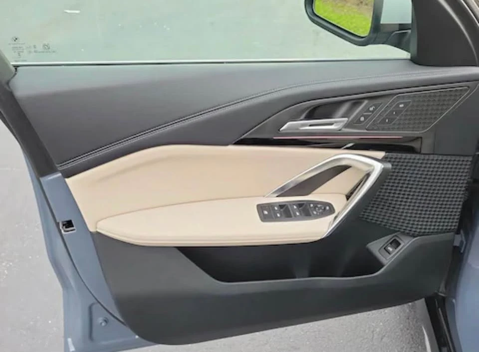 2023 BMW U11/U12 X1 - Image 13 of 17