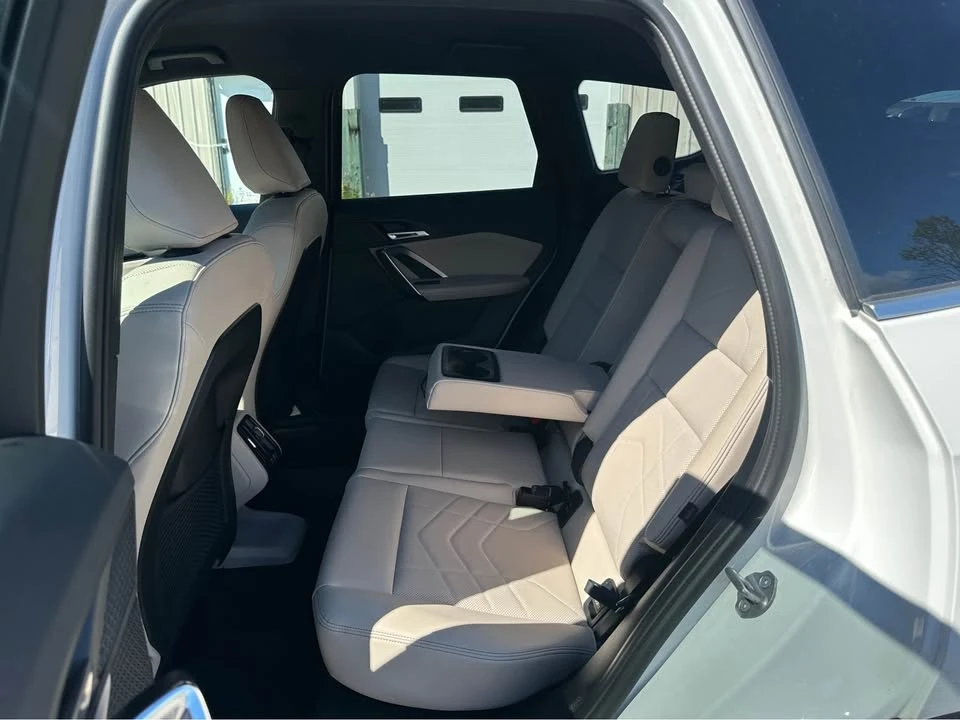 2023 BMW U11/U12 X1 - Image 10 of 11