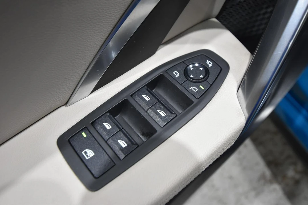2023 BMW U11/U12 X1 - Image 13 of 21