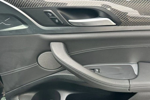2023 BMW X4 M - Image 18 of 19
