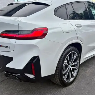 2023 BMW X4 M40i