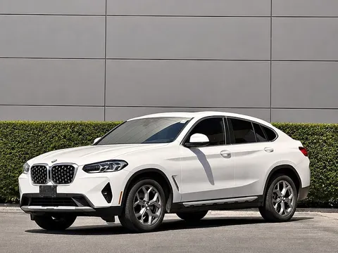 2023 BMW X4 XDrive30i
