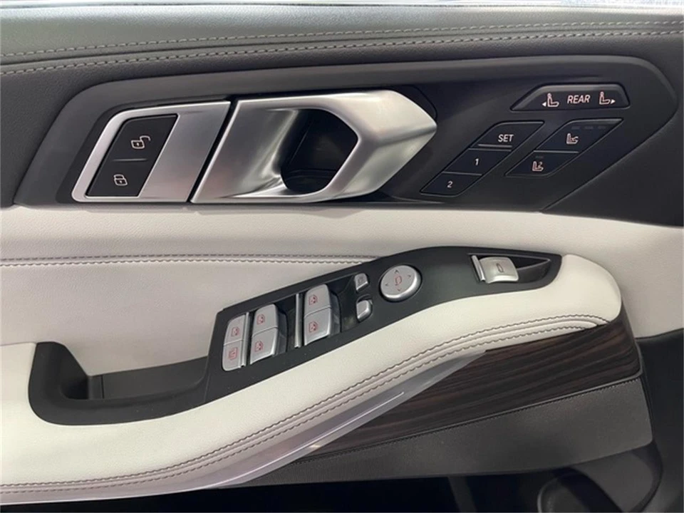2023 BMW G07 X7 - Image 25 of 31