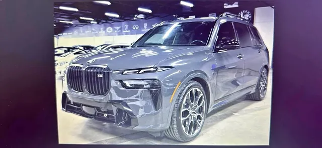 2023 BMW X7 M60i Sport Utility 4D