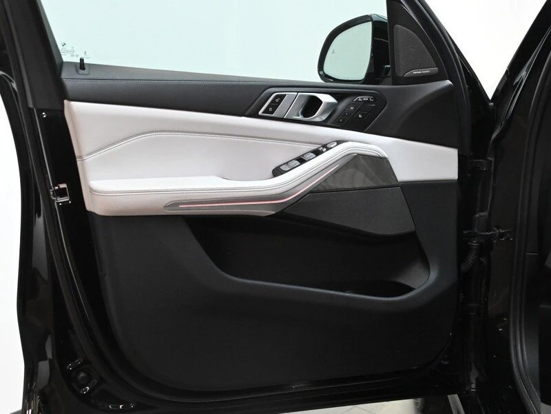 2023 BMW G07 X7 - Image 10 of 20