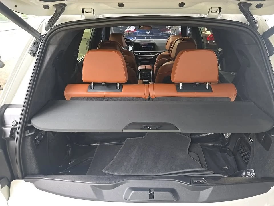 2023 BMW G07 X7 - Image 10 of 16