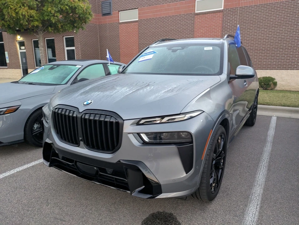 2023 BMW G07 X7 - Image 3 of 4