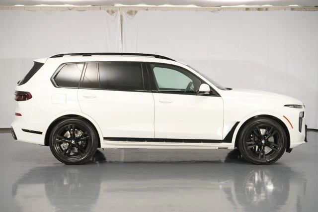 2023 BMW G07 X7 - Image 10 of 21