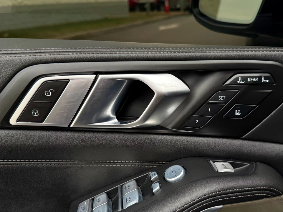 2023 BMW G07 X7 - Image 14 of 21