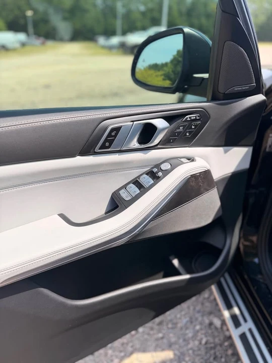 2023 BMW G07 X7 - Image 11 of 20