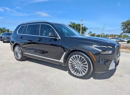 2023 BMW X7 xDrive40i Sport Utility 4D