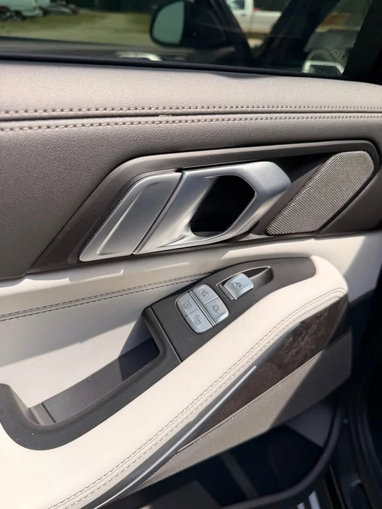 2023 BMW G07 X7 - Image 16 of 20
