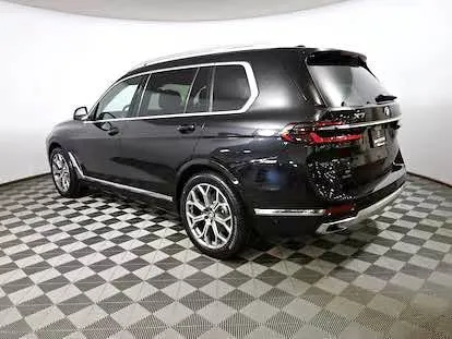 2023 BMW X7 xDrive40i Sport Utility 4D