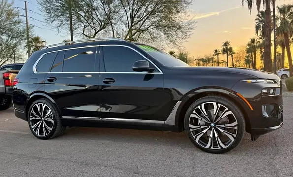 2023 BMW X7 xDrive40i Sport Utility 4D