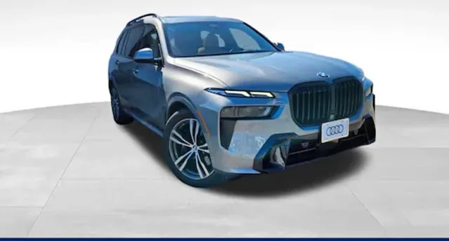 2023 BMW X7 xDrive40i Sport Utility 4D