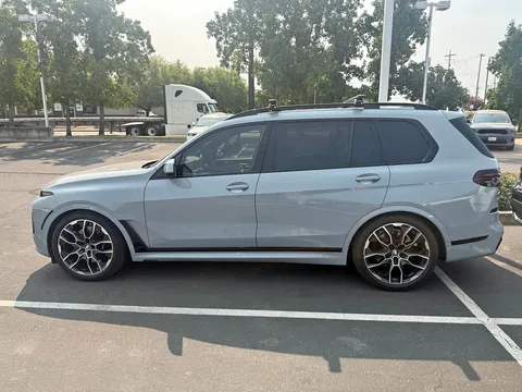 2023 BMW X7 xDrive40i Sport Utility 4D