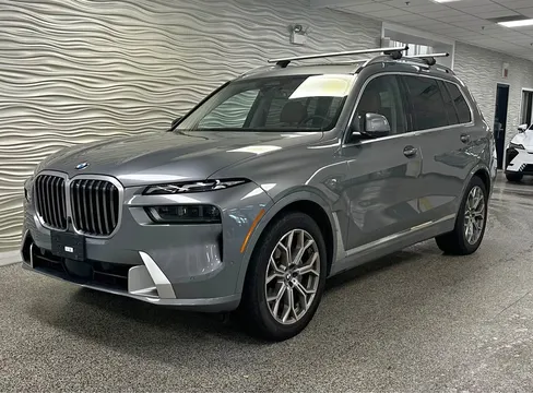 2023 BMW X7 xDrive40i Sport Utility 4D