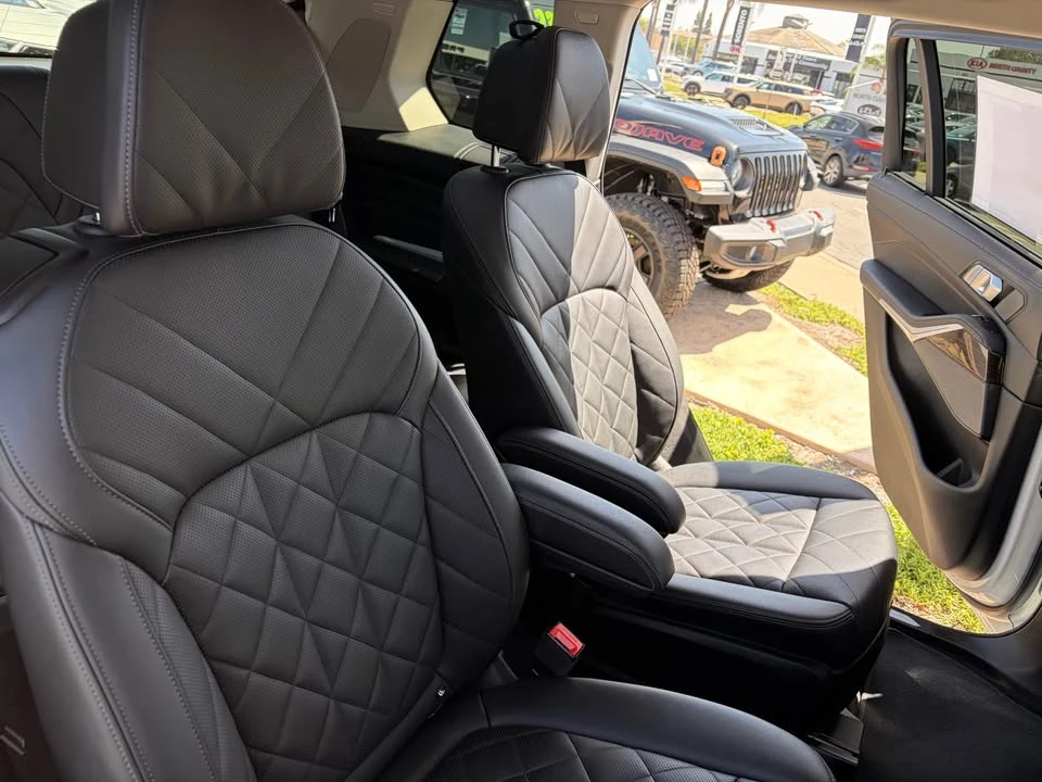 2023 BMW G07 X7 - Image 8 of 15