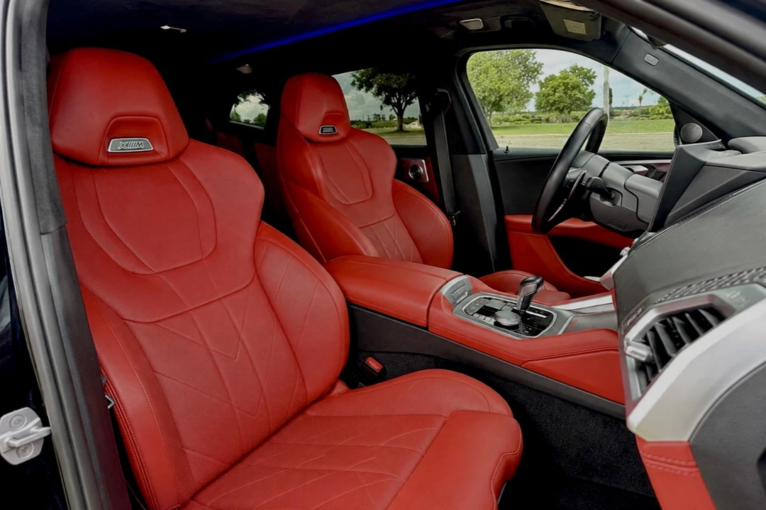 2023 BMW XM - Image 30 of 31