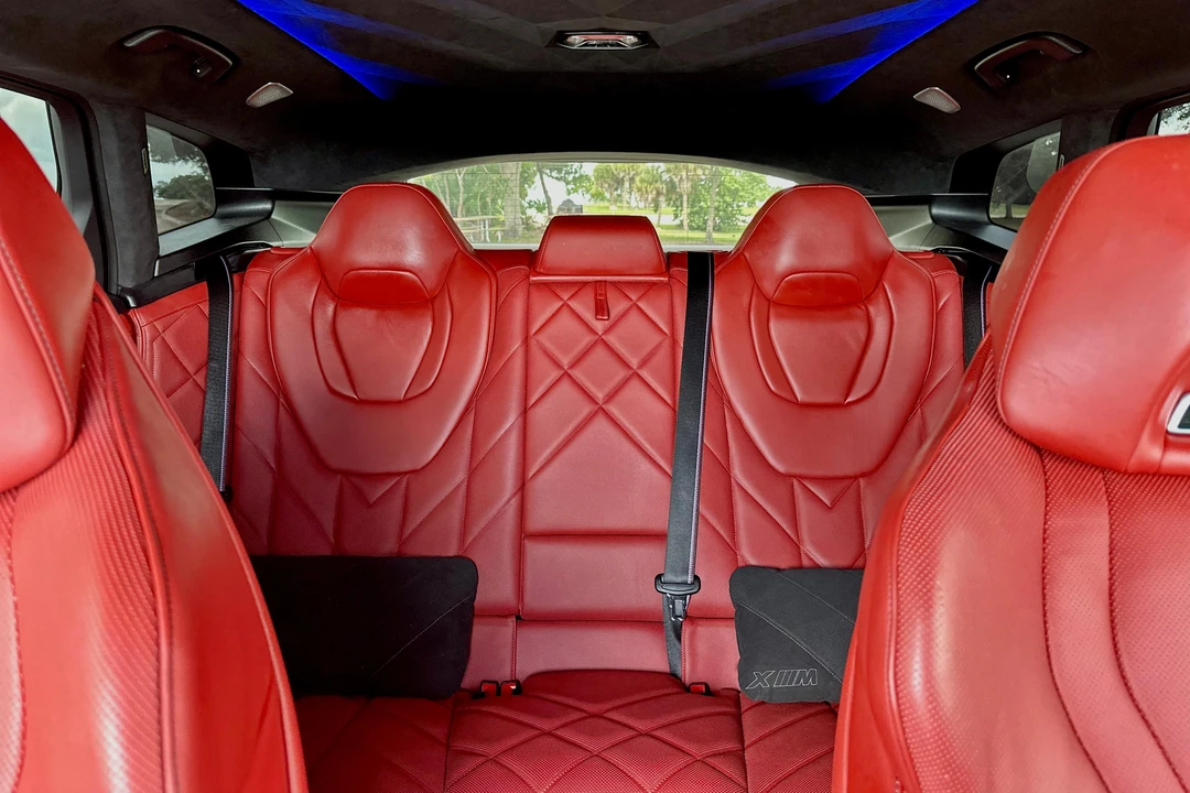 2023 BMW XM - Image 27 of 31