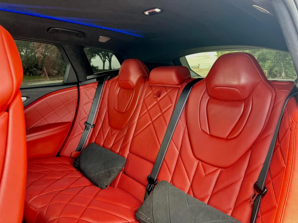 2023 BMW XM - Image 31 of 31