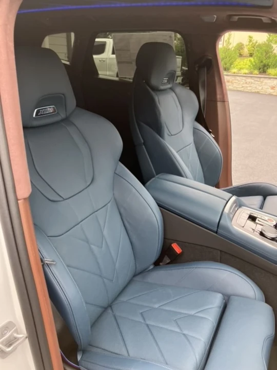 2023 BMW XM - Image 26 of 31