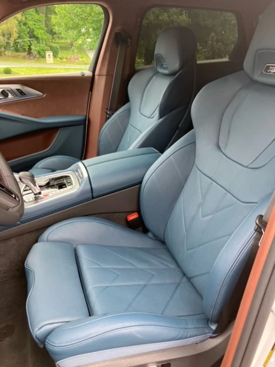 2023 BMW XM - Image 17 of 31
