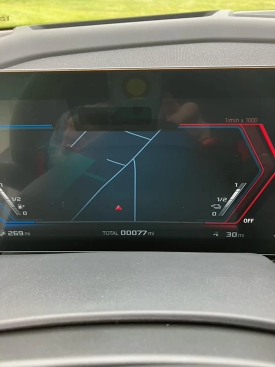 2023 BMW XM - Image 13 of 31