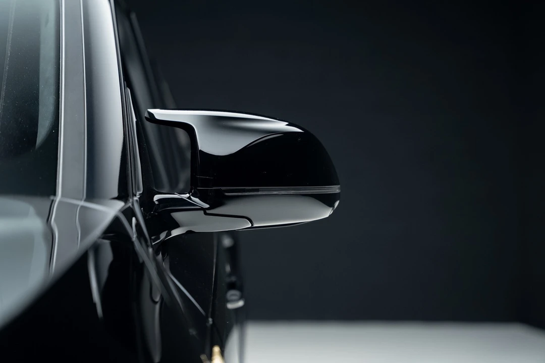 2023 BMW XM - Image 15 of 21
