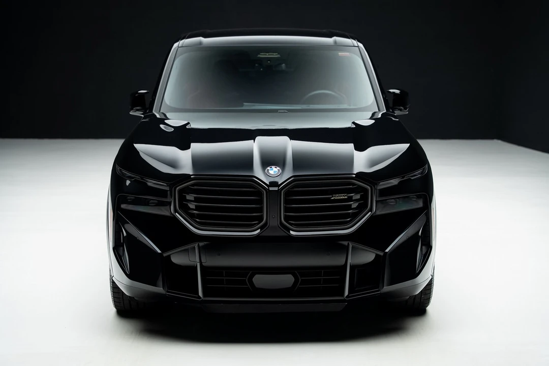 2023 BMW XM - Image 5 of 12