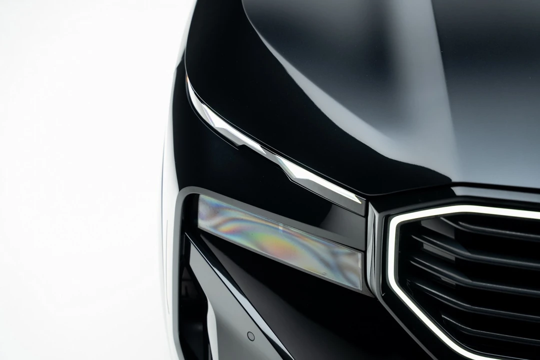 2023 BMW XM - Image 11 of 12