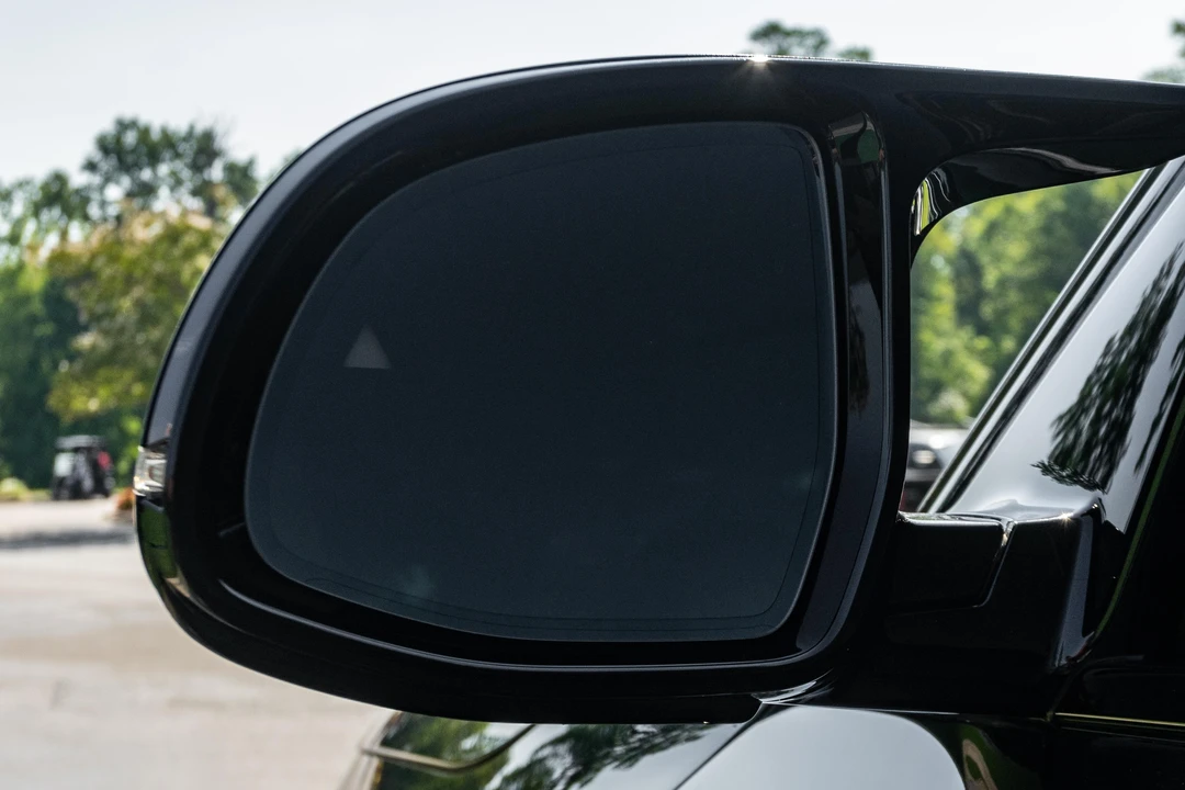 2023 BMW XM - Image 22 of 31