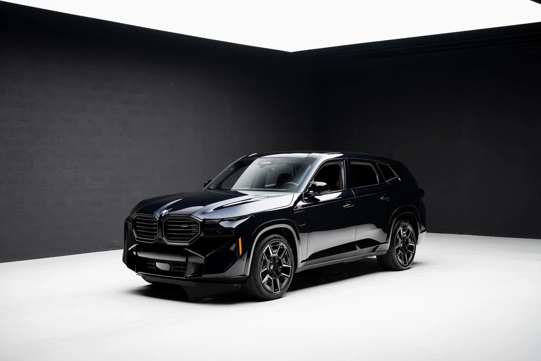2023 BMW XM - Image 4 of 21