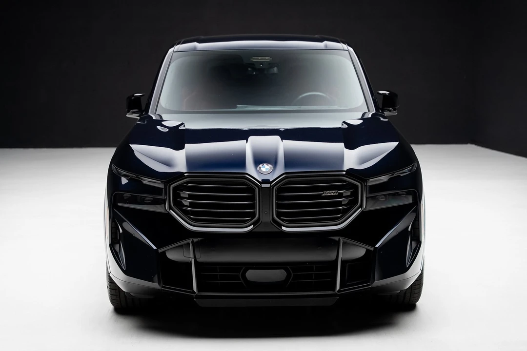 2023 BMW XM - Image 5 of 12